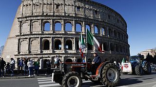 Tractor protestando en el Coliseo, Roma