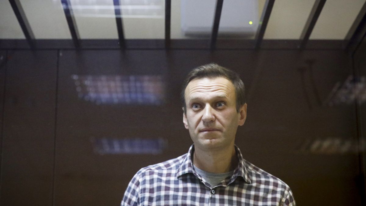 EU leaders blame Russia for death of opposition leader Alexei Navalny thumbnail