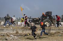 مزارعون يشتبكون مع قوات الأمن في الهند