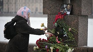 Hommage à Alexeï Navalny à Saint-Pétersbourg, Russie, samedi 17 février 2024.