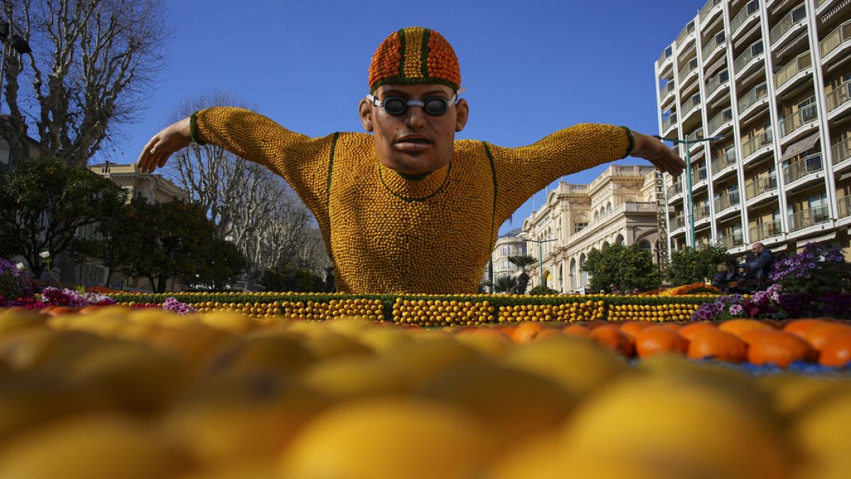 In pictures: Menton's annual Lemon Festival celebrates Olympic year in zesty style thumbnail