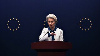 Presidente da Comissão Europeia, Ursula von der Leyen, vai recandidatar-se