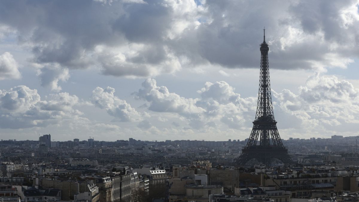 Прогнозите на френското правителство за по-нисък икономически растеж през 2024