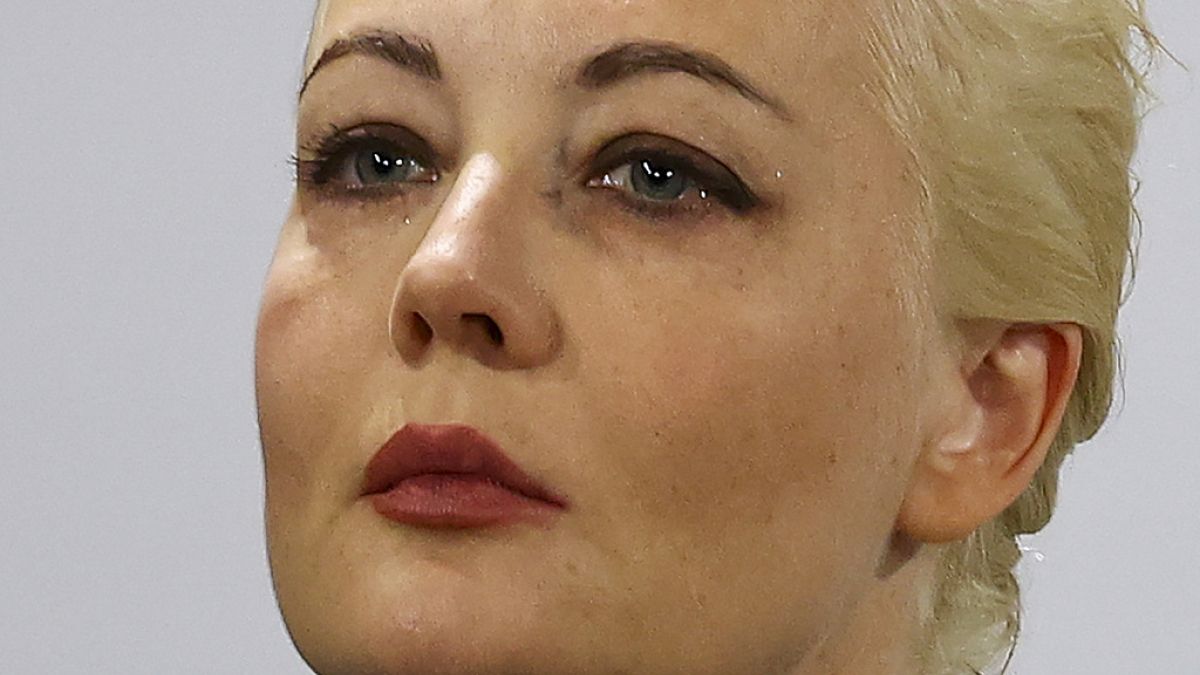 Die Witwe von Alexei Nawalny, Julija Nawalnaja, hat den russischen Präsidenten Wladimir Putin beschuldigt, ihren Mann getötet zu haben. 