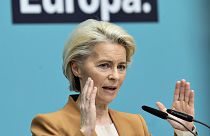 Ursula von der Leyen, la présidente de la Commission européenne, a annoncé sa candidature à la réélection lundi après-midi.