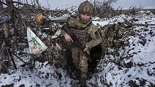 Soldado ucraniano em Klishchiivka, na região de Donetsk