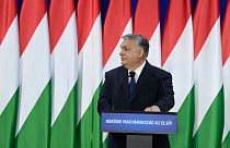 ویکتور اوربان، نخست وزیر مجارستان در حال ایراد سخنرانی سالیانه در مورد «وضعیت کشور»‌ به تاریخ ۱۷ فوریه ۲۰۲۴