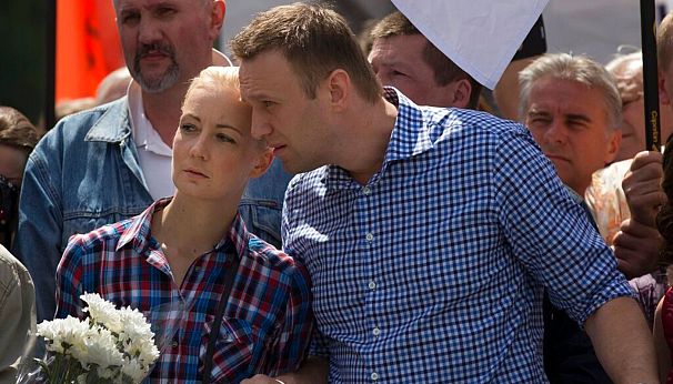 Alexei Navalny and his wife Yulia