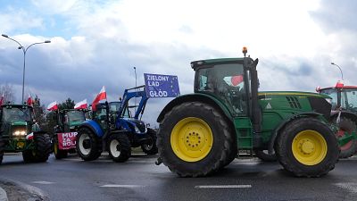 Tractors block the Poland-Ukraine border