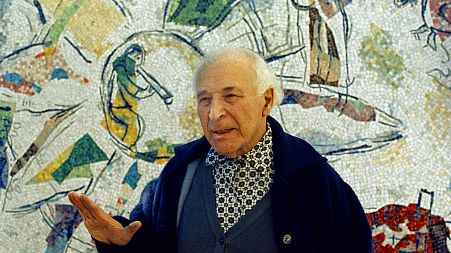 Francuski slikar Marc Chagall viđen je 1969. 