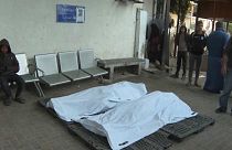 فات الجثتين في مستشفى أبو يوسف النجار.   