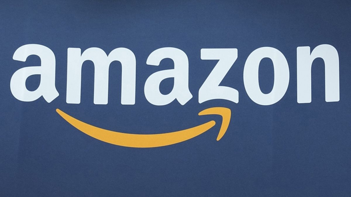 Amazon joins the Dow, the 'elite' club of the US stock market's biggest companies thumbnail