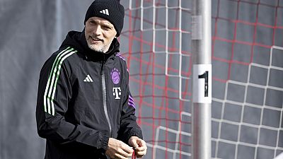 El entrenador del Bayern, Thomas Tuchel, en una sesión de entrenamiento previa al partido de fútbol de ida de octavos de final de la Liga de Campeones, en Múnich.