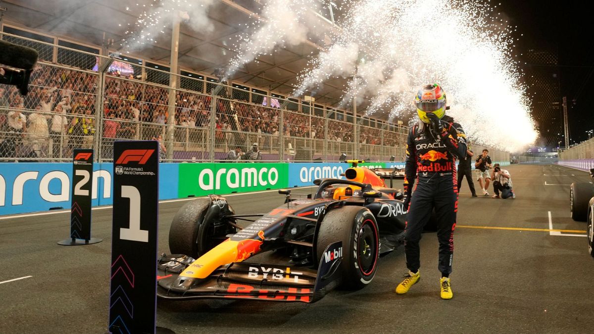 Climate campaigners want regulators to show F1 and Aramco the red light after ‘misleading’ fuel ads thumbnail