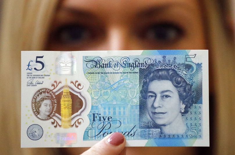 72 év után először nem II. Erzsébet arcképe lesz a bankjegyeken