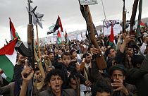 Lázadók tüntetése az amerik ellencsapások mitt, Szanaa, 2024 február 16.