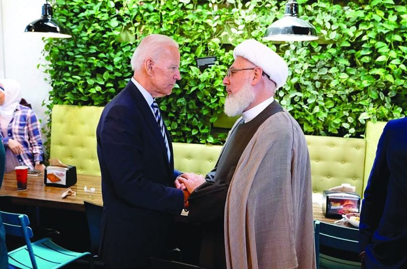 Biden és az amerikai muszlim vezető - korábbi felvétel