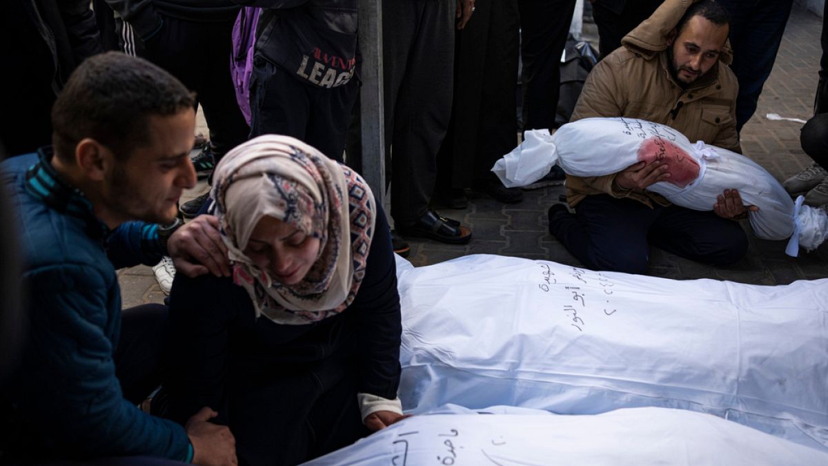 Gazze'de son durum: İsrail saldırılarında can kaybı 30 bine, yaralı sayısı 70 bine yaklaştı | Euronews