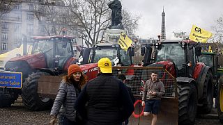 Agricultores protestam em Paris