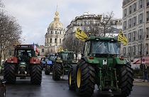 Spanische und französische Landwirte protestieren gegen den Green Deal der EU. 