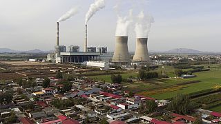 Çin'in kuzeyindeki Hebei eyaletindeki Dingzhou'da faaliyet gösteren kömürle çalışan Guohua Elektrik Santrali