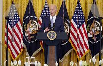 Präsident Biden kündigt neue Sanktionen gegen Russland an, East Room des Weißen Hauses, 23. Februar 2024.