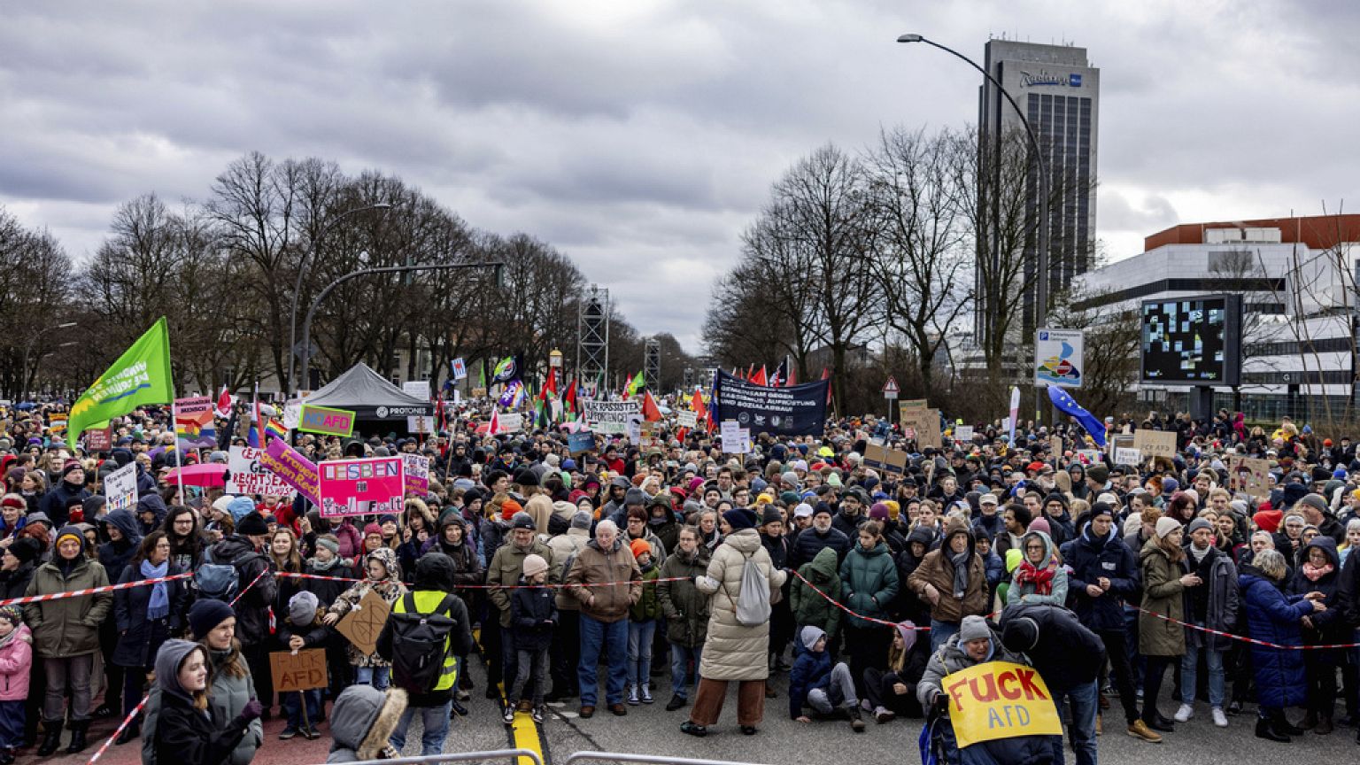 Manifestación contra la extrema derecha en Hamburgo, Alemania. 