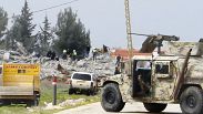 الجيش اللبناني يغلق طريقا يؤدي إلى مستودع دمرته الغارة الإسرائيلية
