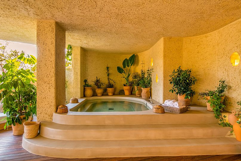 The Cave Royale also has a private jacuzzi.