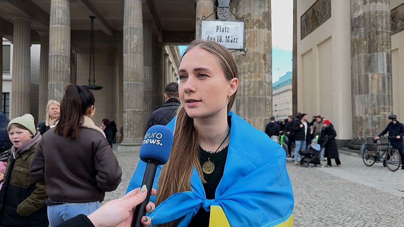 Ativista ucraniana numa manifestação em Berlim