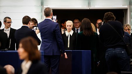 Julija Navalnaja (középen) az Európai Parlamentben, 2024. február 28-án