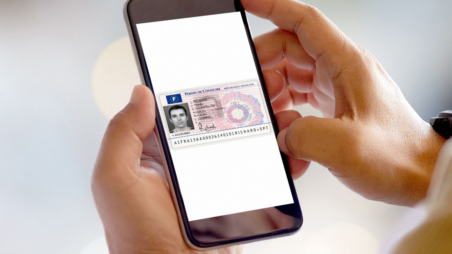 MEPs vote to update EU rules on driving licences to improve road safety | Euronews