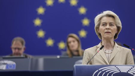 Predsjednica Europske komisije Ursula von der Leyen drži svoj govor o sigurnosti i obrani u Europskom parlamentu