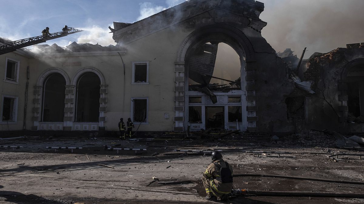 Украйна твърди че е свалила 11 руски бойни самолета за