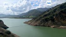 Près de Palerme en Sicile, le lac d'approvisionnement en eau potable a vu son niveau baisser drastiquement.