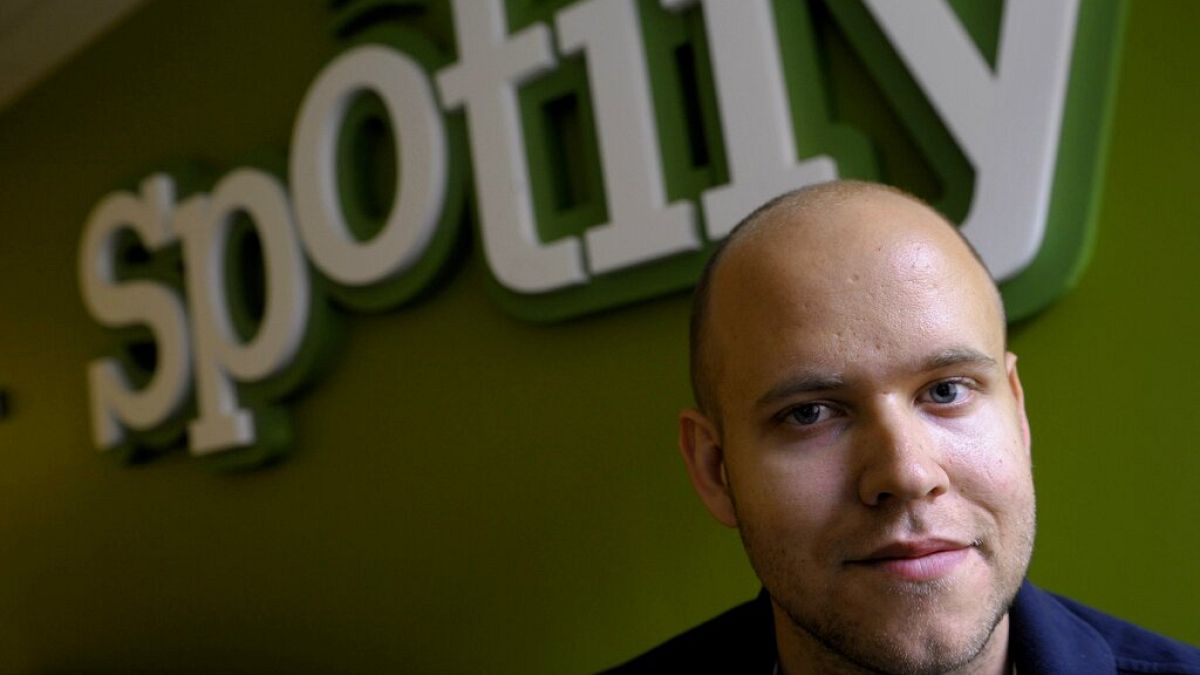 Даниел Ек, съосновател и главен изпълнителен директор на Spotify, отвърна