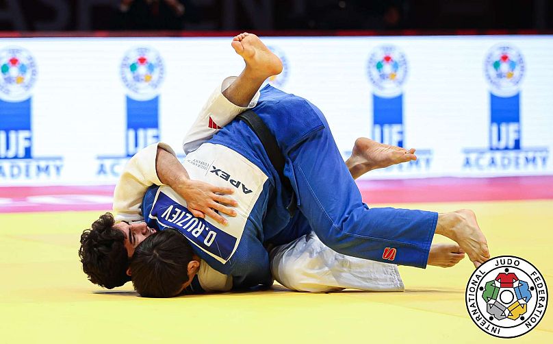 Il judoka di casa, Doston Ruziev, vincitore nella categoria 60 kg