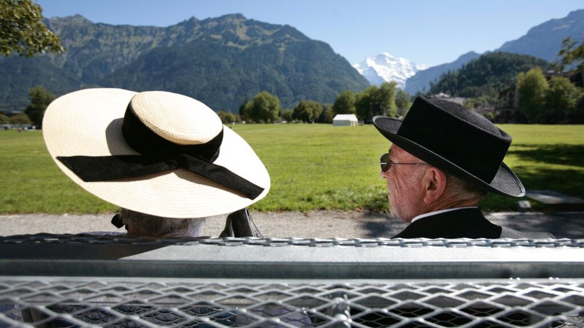Los suizos votan sobre las pensiones y la edad de jubilación