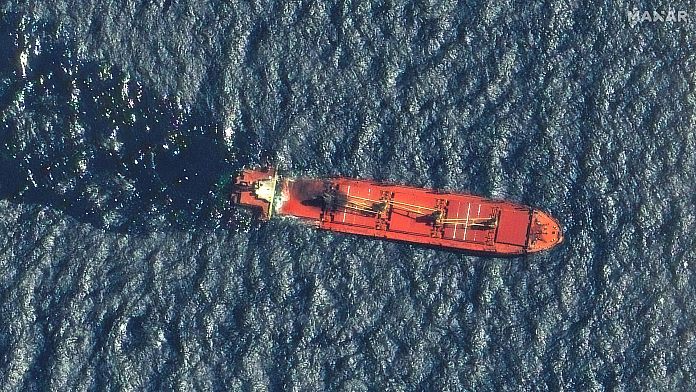 Mer Rouge : un navire coulé par les Houthis pourrait causer des dommages écologiques