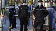 Pekingi rendőrök őrzik a bírósági negyedet