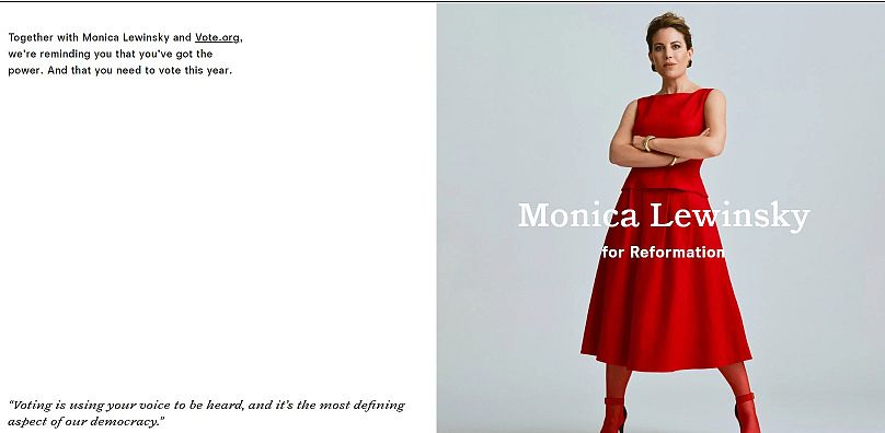 Monica Lewinsky egy félig divat-, félig politikai kampány modellje