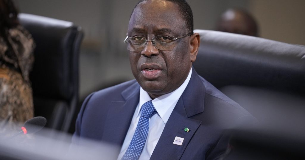 Senegal’s Sall is handed national dialogue report