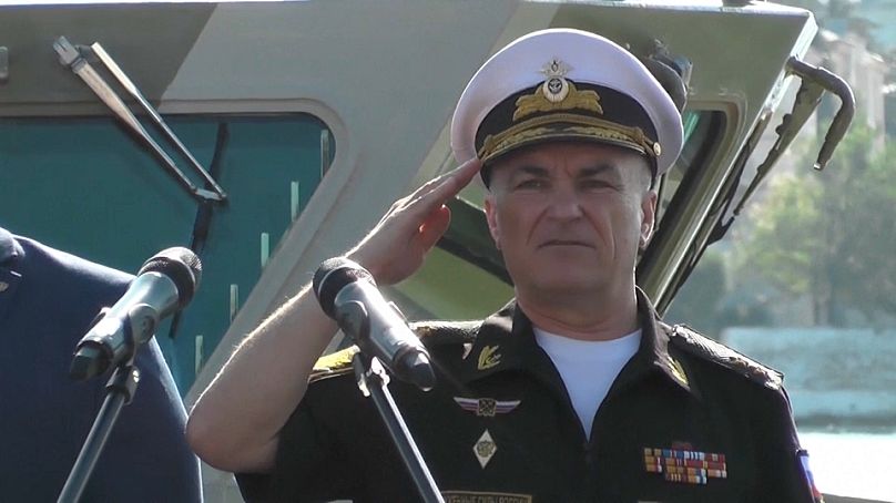 Le commandant de la flotte russe en Mer noire, Viktor Sokolov, ici à l'aéroport de Knevichi, en Russie, le 18 août 2022.