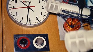 A BBC stúdióiban használt régi órapanelek egyike