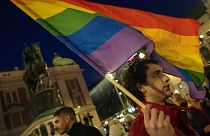 Ακτιβιστές ΛΟΑΤΚΙ+ σε διαδήλωση στο Βελιγράδι