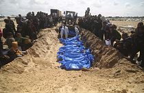 Les funérailles de 47 personnes tuées, à Rafah, dans le sud de la bande de Gaza, le jeudi 7 mars 2024.
