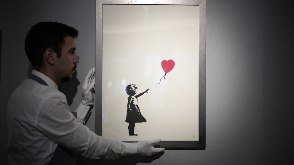 Die spanische Polizei hat einen Verbrecherring zerschlagen, der Fälschungen von Kunstwerken des berühmten britischen Streetart-Künstlers Banksy gefälscht und verkauft hat. 