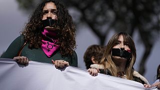 İtalya'nın başkenti Roma'da kadınlar hükümeti protesto ediyor