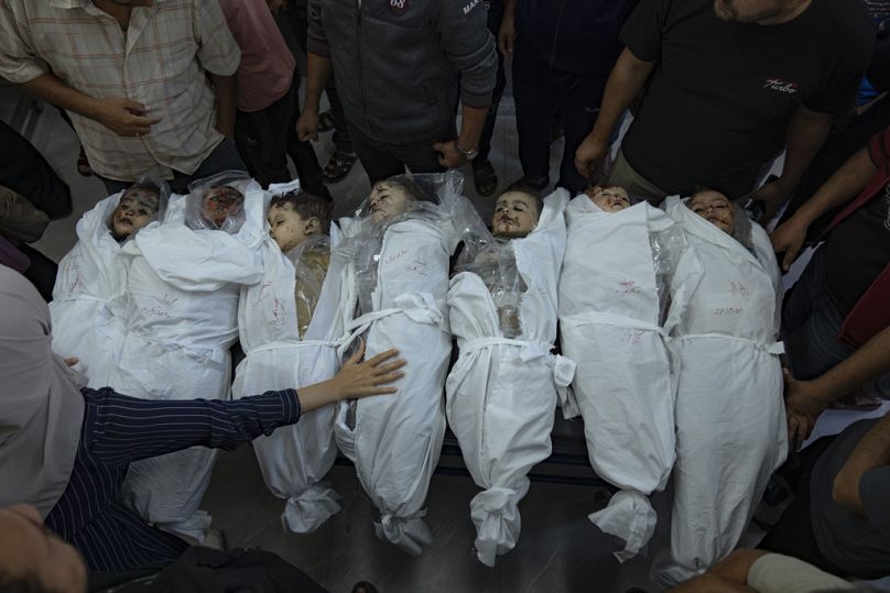 Gazze'de İsrail bombardımanında ölen Filistinli çocuklar