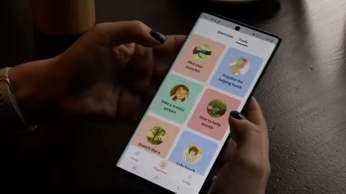  تطبيق "Magic Mitten" الرقمي يعتمد على سرد القصص مع تمارين تفاعلية لمساعدة الأطفال على التعامل مع الخوف. 